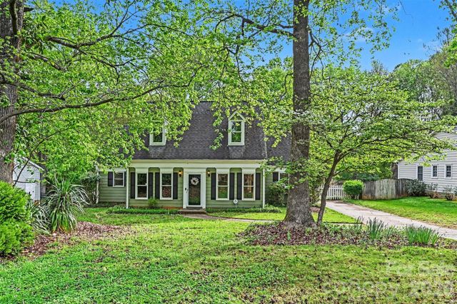 7729 Winterset Drive, Charlotte, NC 28270