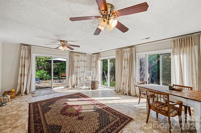 7729 Winterset Drive, Charlotte, NC 28270