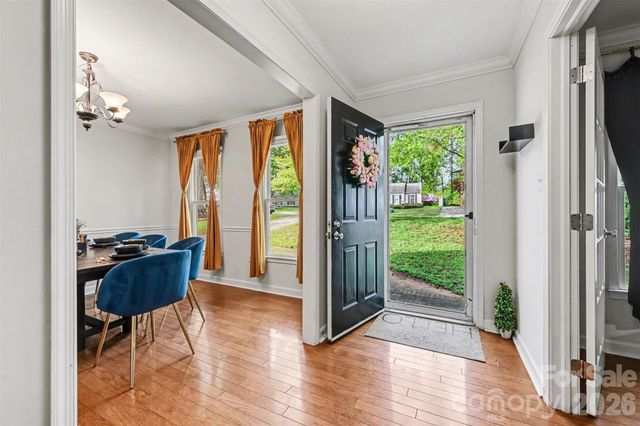 7729 Winterset Drive, Charlotte, NC 28270