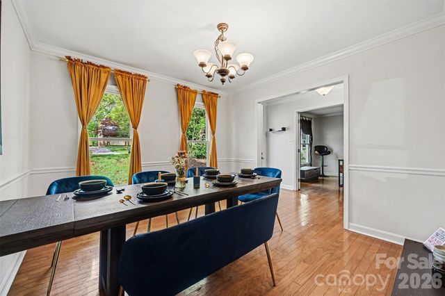 7729 Winterset Drive, Charlotte, NC 28270