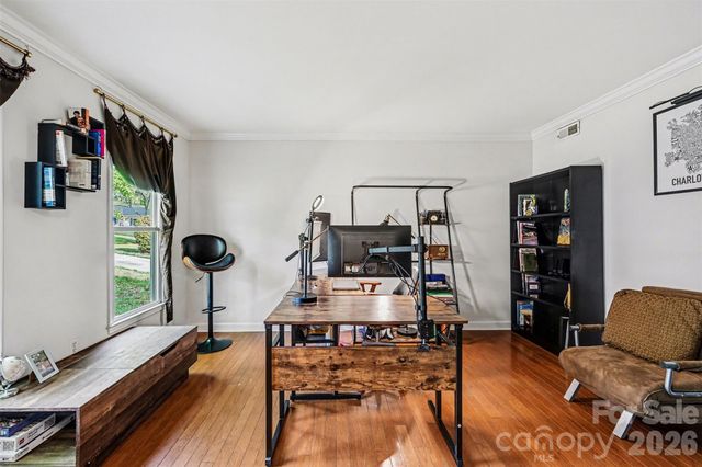 7729 Winterset Drive, Charlotte, NC 28270