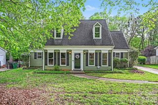 7729 Winterset Drive, Charlotte, NC 28270