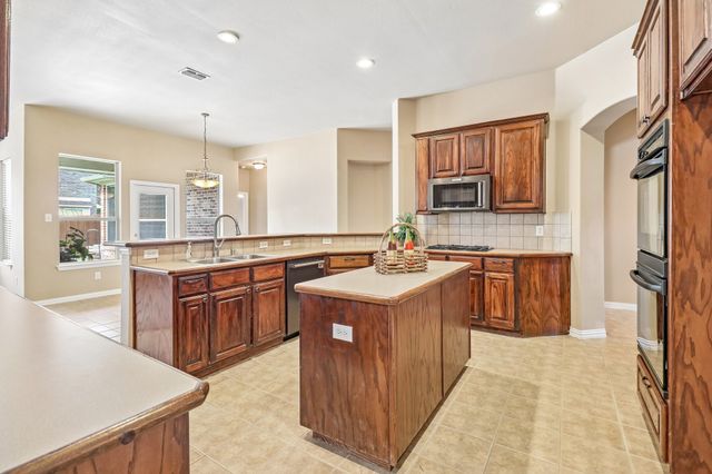 2809 Ranch Road, Sachse, TX 75048