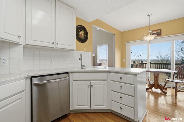 8217 S 66 Avenue, La Vista, NE 68128