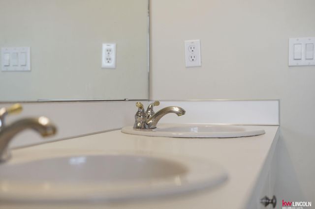 8217 S 66 Avenue, La Vista, NE 68128