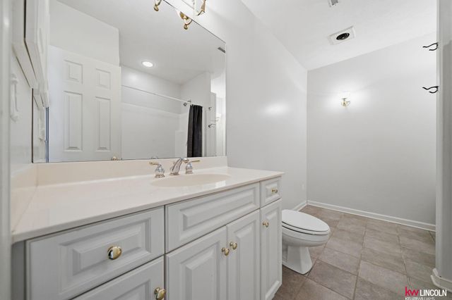 8217 S 66 Avenue, La Vista, NE 68128