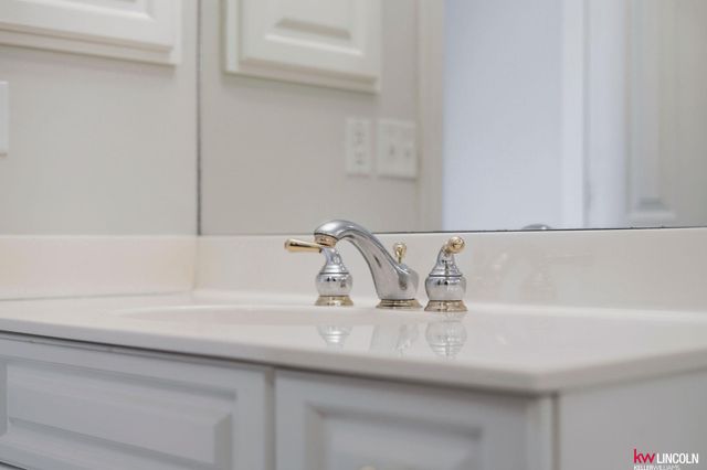 8217 S 66 Avenue, La Vista, NE 68128