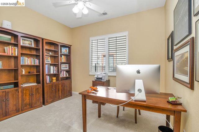 972 Centennial Dr, Brentwood, CA 94513
