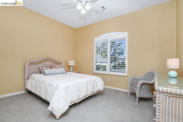 972 Centennial Dr, Brentwood, CA 94513