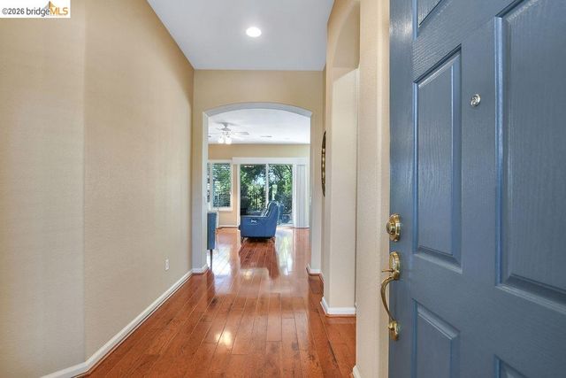 972 Centennial Dr, Brentwood, CA 94513