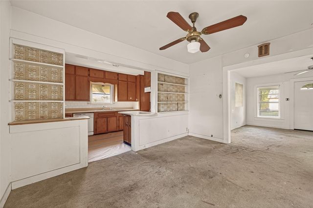 415 Pearl Street, Baytown, TX 77520