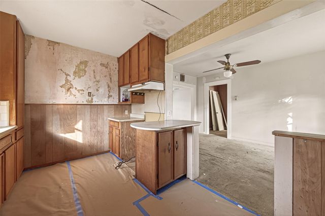 415 Pearl Street, Baytown, TX 77520