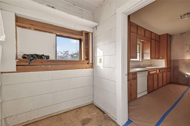 415 Pearl Street, Baytown, TX 77520