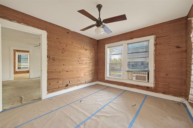 415 Pearl Street, Baytown, TX 77520