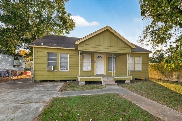 415 Pearl Street, Baytown, TX 77520