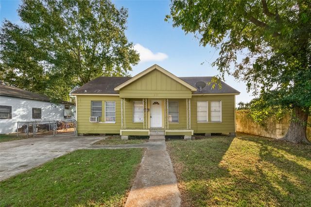 415 Pearl Street, Baytown, TX 77520