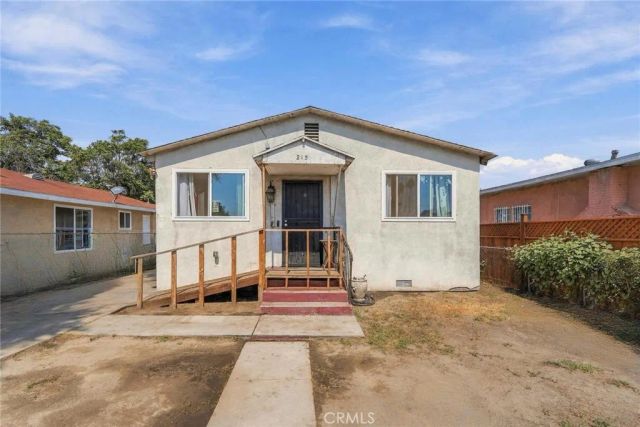 215 76th Place, Los Angeles, CA 90003