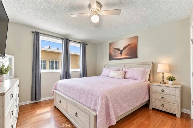 215 76th Place, Los Angeles, CA 90003