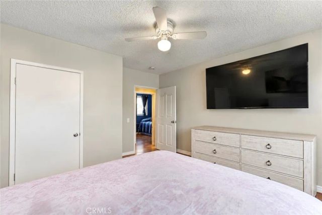 215 76th Place, Los Angeles, CA 90003