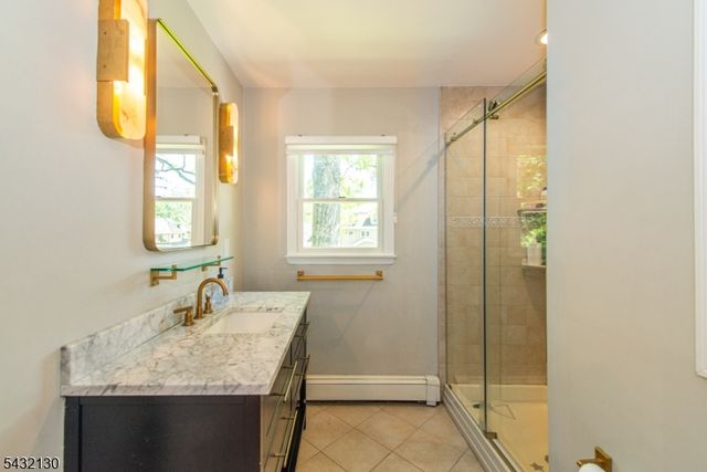 77 Hanover Rd, Mountain Lakes Boro, NJ 07046
