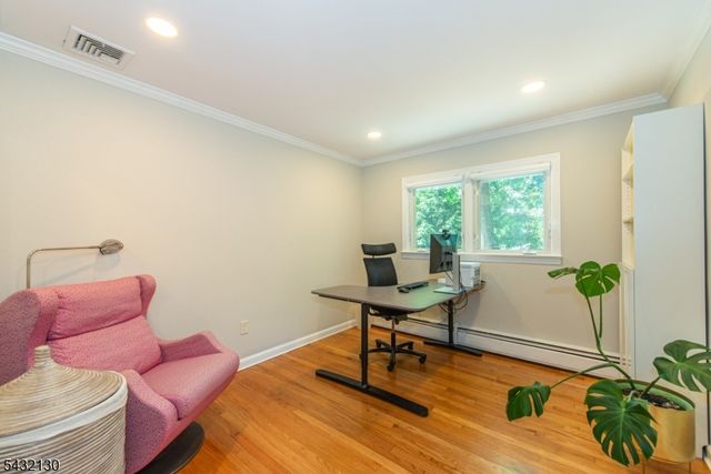 77 Hanover Rd, Mountain Lakes Boro, NJ 07046