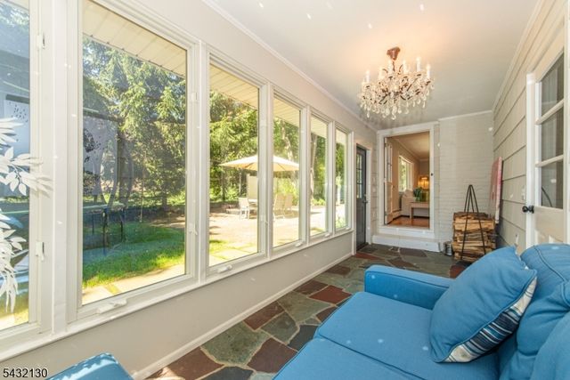 77 Hanover Rd, Mountain Lakes Boro, NJ 07046