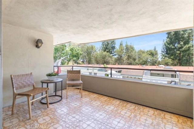 22456 Caminito Esteban, Laguna Hills, CA 92653