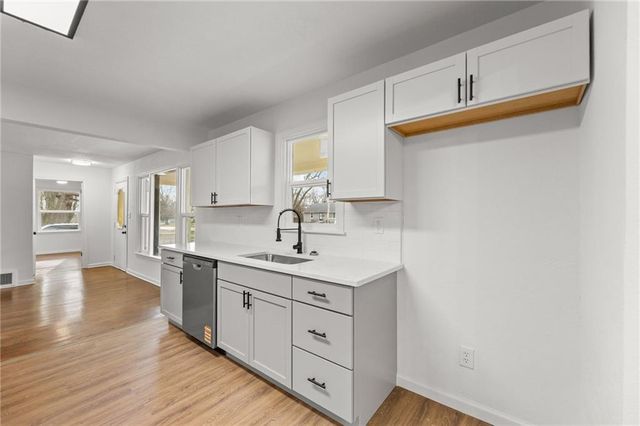 8540 E 81st Terrace, Raytown, MO 64138