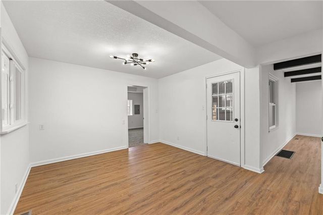 8540 E 81st Terrace, Raytown, MO 64138