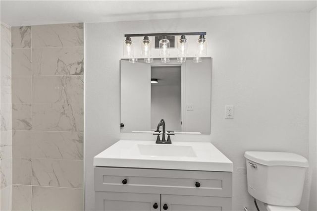 8540 E 81st Terrace, Raytown, MO 64138