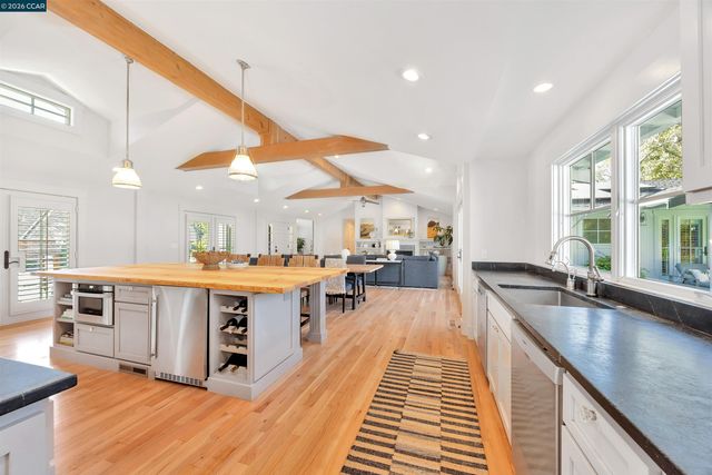 942 Raintree Pl, Lafayette, CA 94549