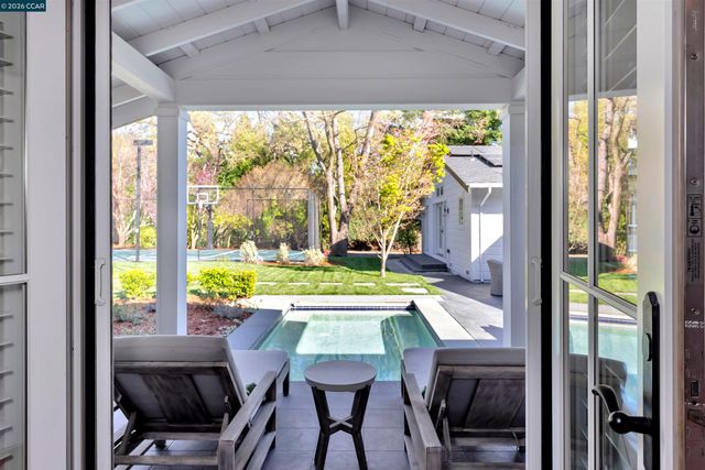 942 Raintree Pl, Lafayette, CA 94549