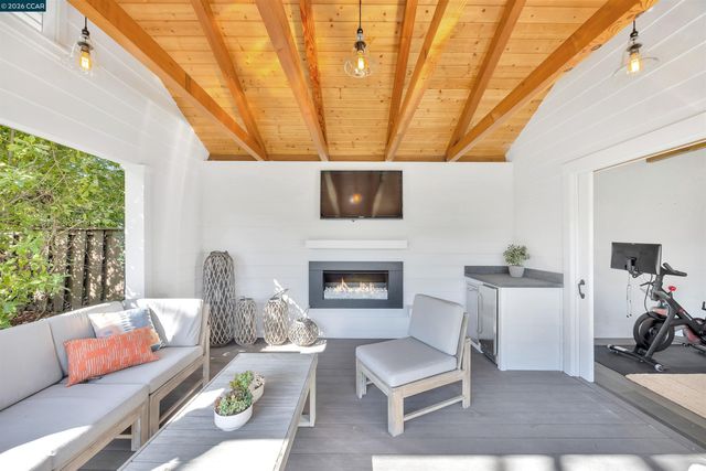 942 Raintree Pl, Lafayette, CA 94549