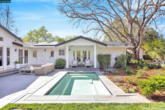 942 Raintree Pl, Lafayette, CA 94549