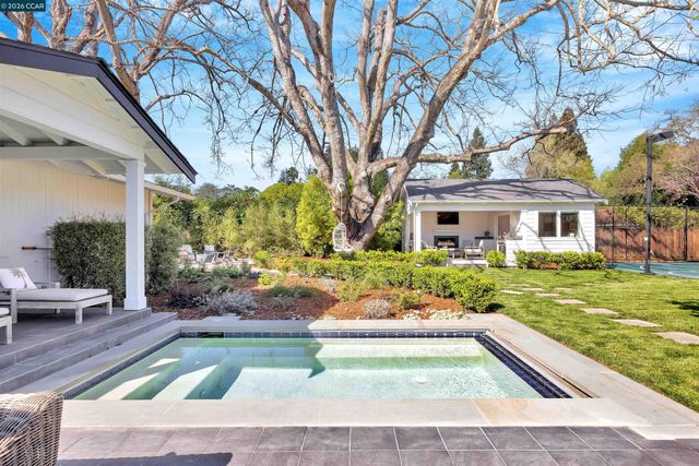 942 Raintree Pl, Lafayette, CA 94549