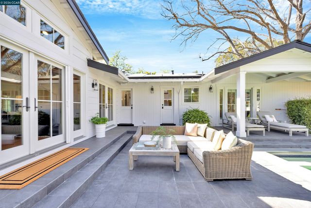 942 Raintree Pl, Lafayette, CA 94549