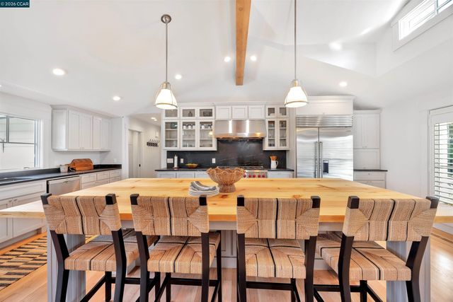 942 Raintree Pl, Lafayette, CA 94549