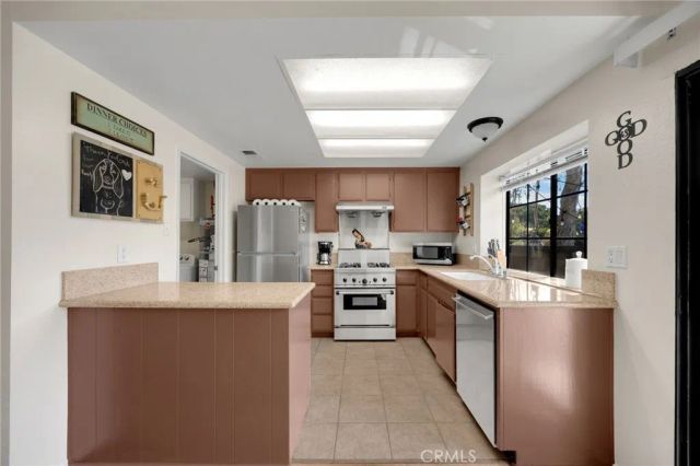 21725 Laurelrim D, Diamond Bar, CA 91765