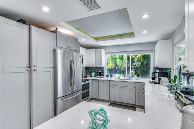 8 Wellesley Drive, Lake Worth Beach, FL 33460