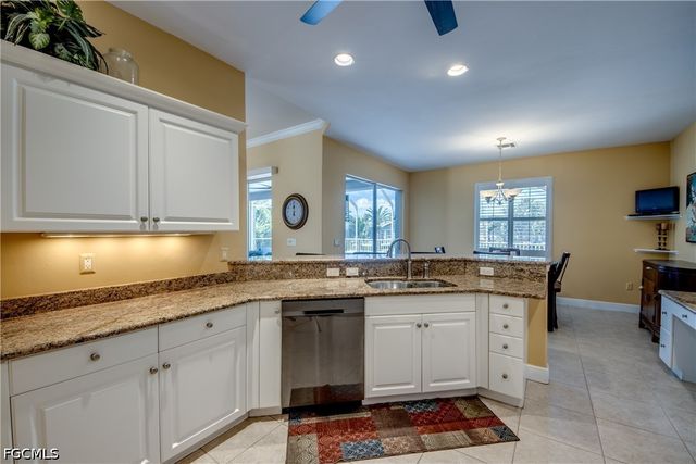 2120 SW 8th PL, Cape Coral, FL 33991