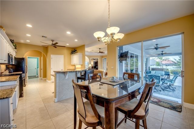 2120 SW 8th PL, Cape Coral, FL 33991