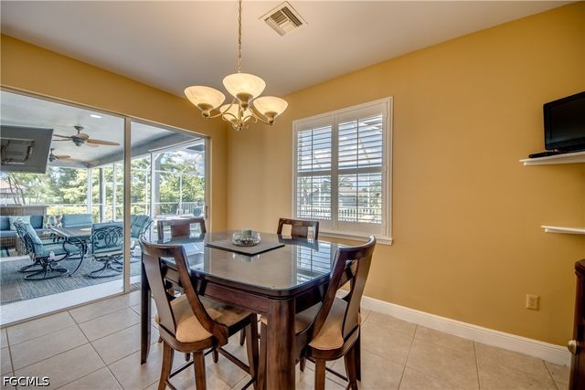 2120 SW 8th PL, Cape Coral, FL 33991