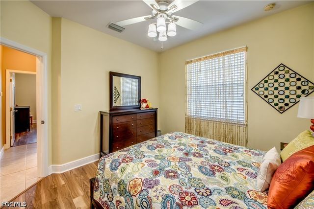 2120 SW 8th PL, Cape Coral, FL 33991