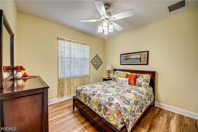 2120 SW 8th PL, Cape Coral, FL 33991