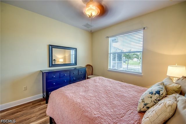 2120 SW 8th PL, Cape Coral, FL 33991