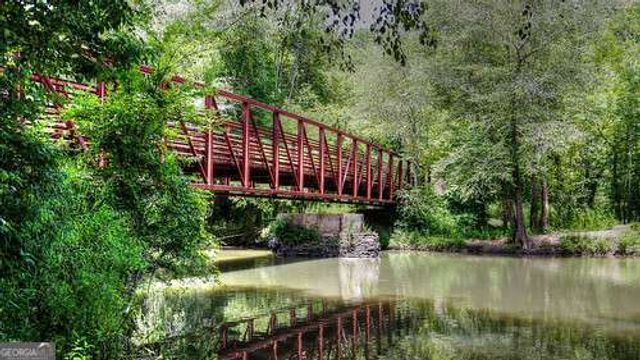 352 Cherryhill Lane, Woodstock, GA 30188