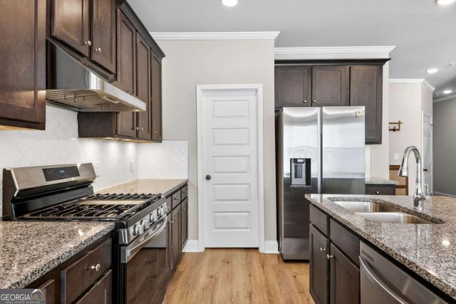 352 Cherryhill Lane, Woodstock, GA 30188