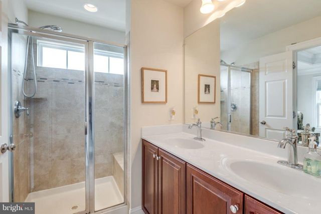 42713 TUNSTALL TER, Ashburn, VA 20147