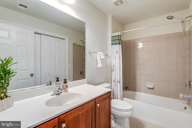 42713 TUNSTALL TER, Ashburn, VA 20147