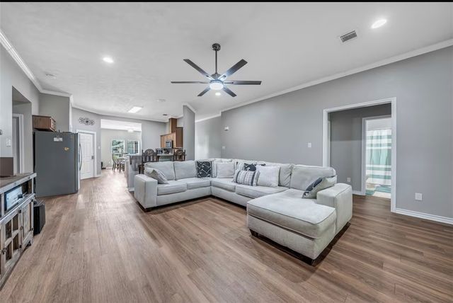 903 Whitewing Lane, College Station, TX 77845